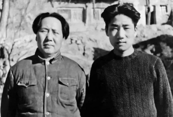 股票配资一览表最新 49年毛岸英大婚，毛主席看过宴请名单：你岳母请一半，我请另一半