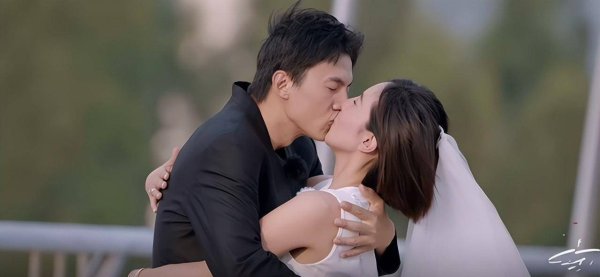 配资股服务 小三旁听夫妻视频？宋宁峰婚内出轨还装离婚，张婉婷怒要抚养费